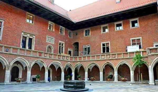 Collegium maius